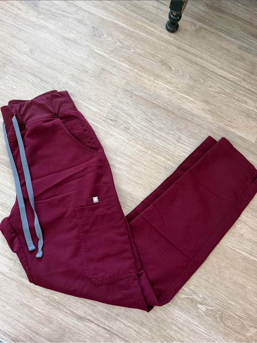 Figs Women's Burgundy Slim Scrub Pants with Gray Drawstrings